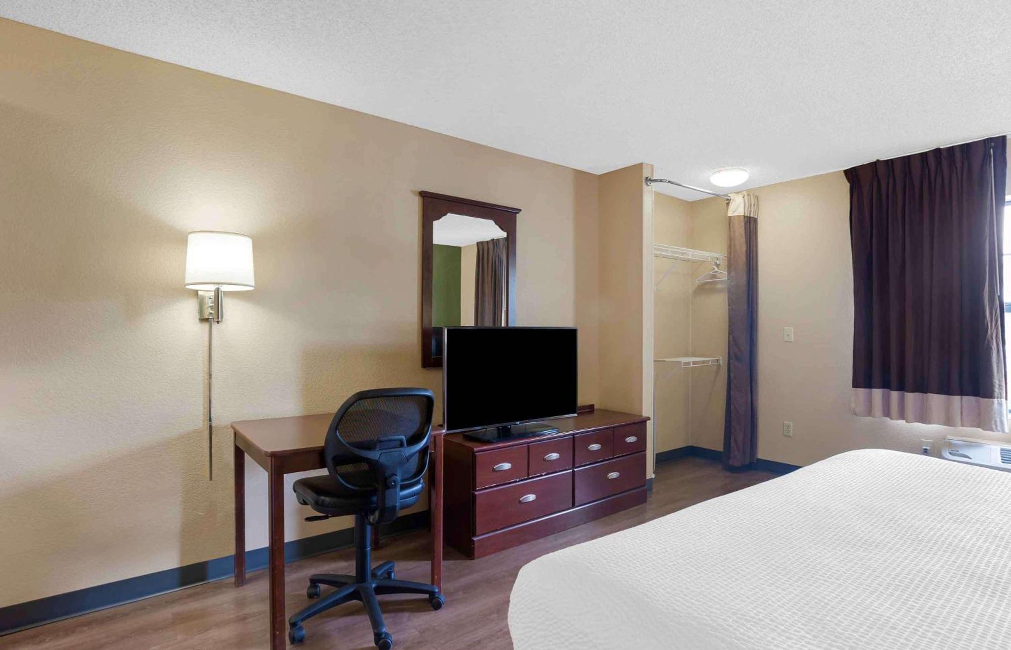 เอ็กซ์เทนด์ สเตย์ อเมริกา - เชซาพีค - ครอสเวย์ส บูเลอวาร์ด Hotel ภายนอก รูปภาพ