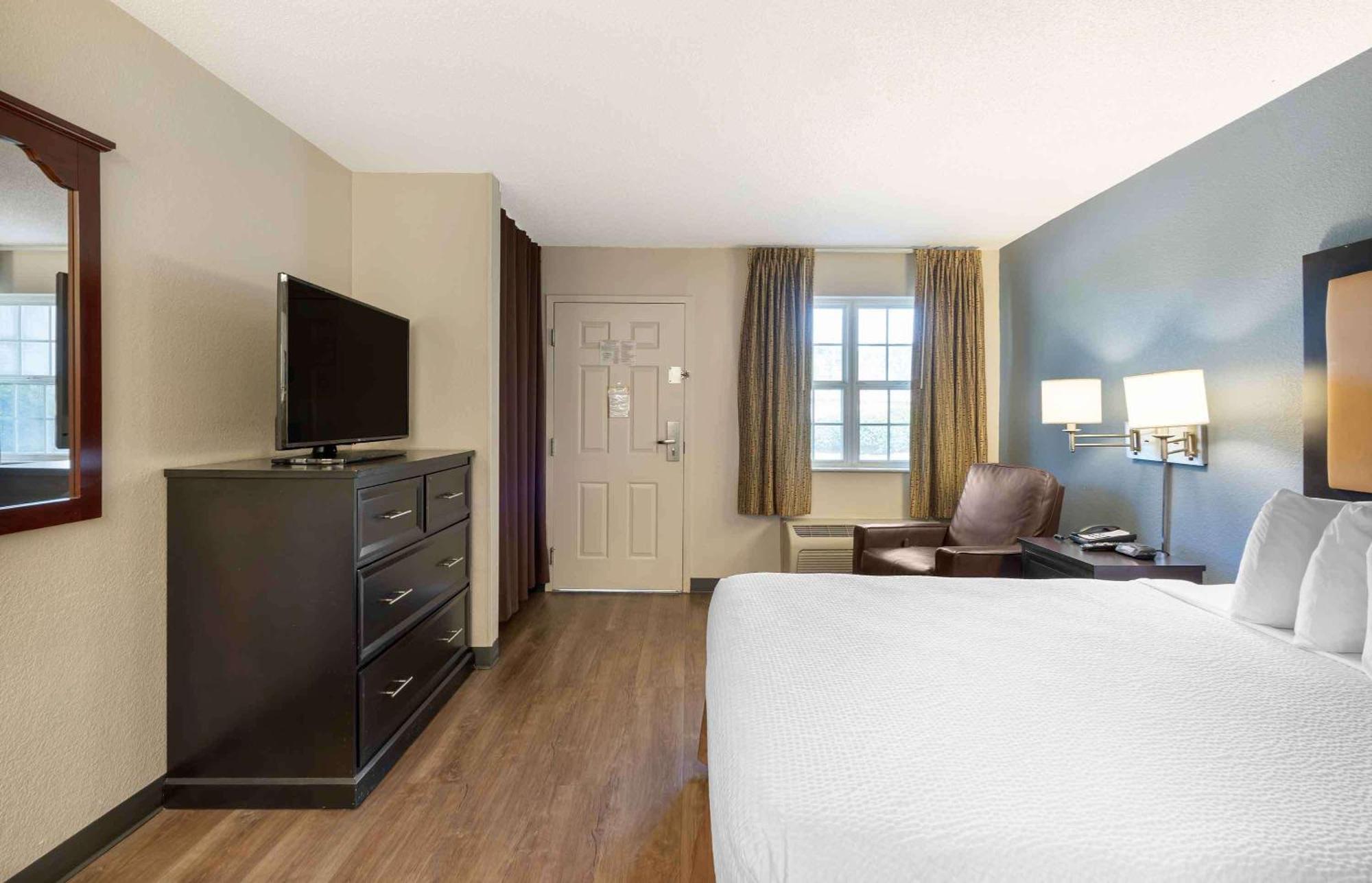 เอ็กซ์เทนด์ สเตย์ อเมริกา - เชซาพีค - ครอสเวย์ส บูเลอวาร์ด Hotel ภายนอก รูปภาพ